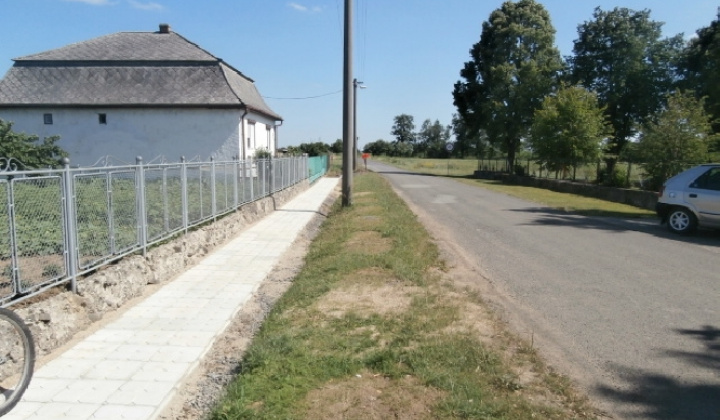 Oprava chodníka na Cintorínskej ulici - Járda javítása a Temető 