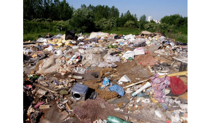 Sanačné práce na nelegálnej skládke v obci Boťany